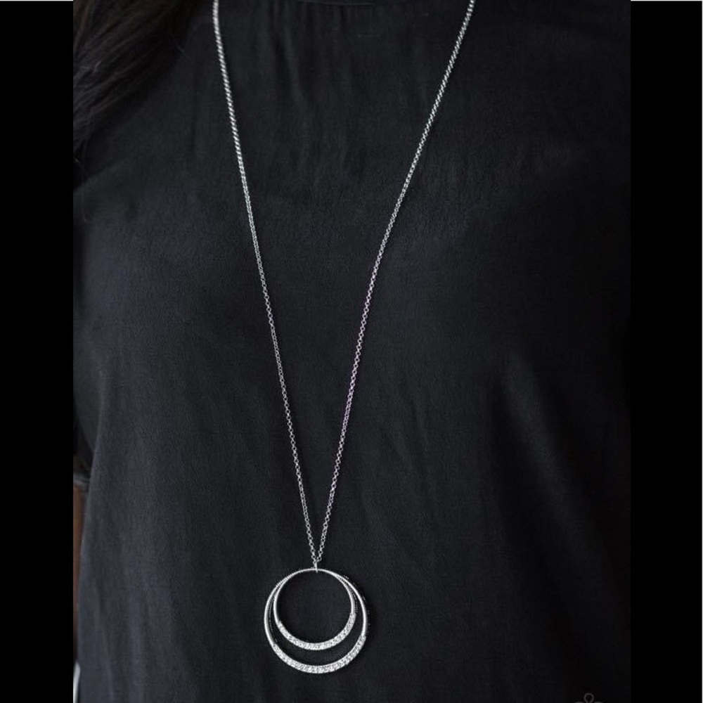 Front and Epicenter (White Necklace)